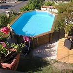 Bed & Breakfast Manoir Le Cristal En Avril Et Mai , 2 Nuits Reservees , La 3 Eme Offerte Et -30 Pcent Sur Les Entrees Du Futuroscope Beaumont (Vienne)