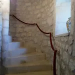 Bed & Breakfast Manoir Le Cristal En Avril Et Mai , 2 Nuits Reservees , La 3 Eme Offerte Et -30 Pcent Sur Les Entrees Du Futuroscope 4*
