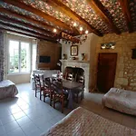 Manoir Le Cristal En Avril Et Mai , 2 Nuits Reservees , La 3 Eme Offerte Et -30 Pcent Sur Les Entrees Du Futuroscope 4*