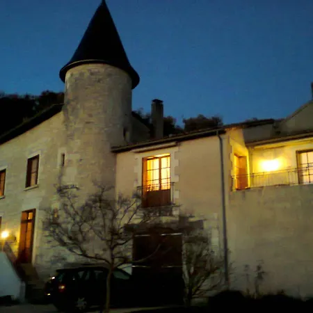 Manoir Le Cristal En Avril Et Mai , 2 Nuits Reservees , La 3 Eme Offerte Et -30 Pcent Sur Les Entrees Du Futuroscope Bed & Breakfast