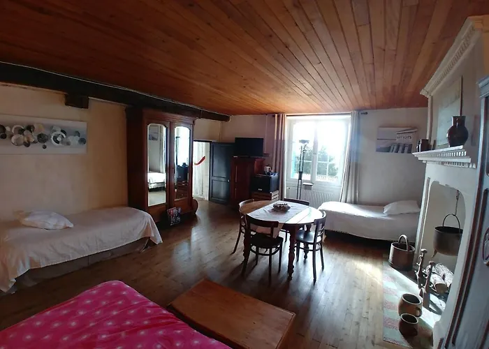 Frühstückspension Manoir Le Cristal Chambres D'Hotes , Futuroscope Apd 35 Euros 4*