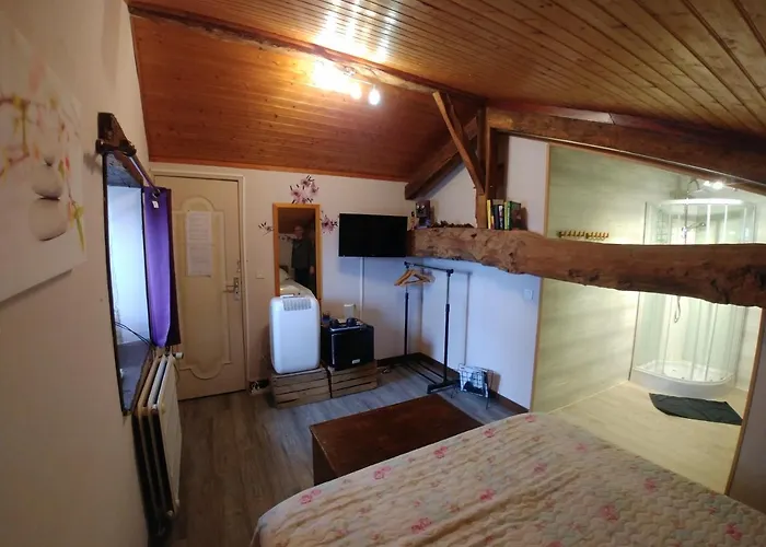 Manoir Le Cristal Chambres D'Hotes , Futuroscope Apd 35 Euros